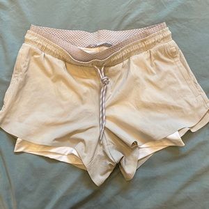 Athleta- Crest 2 in 1 shortie (sz.6) light grey/white